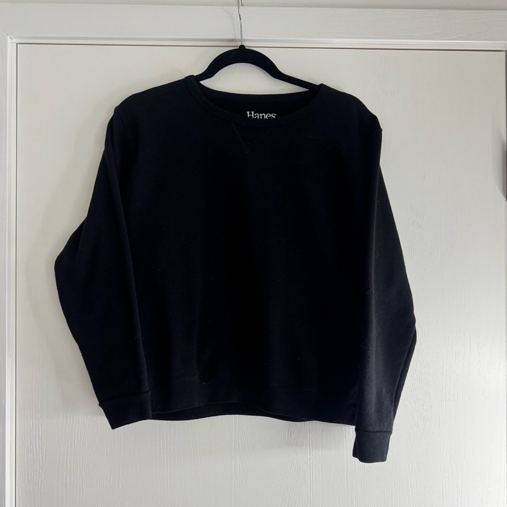 Hanes Women’s Black Crewneck Sweater
